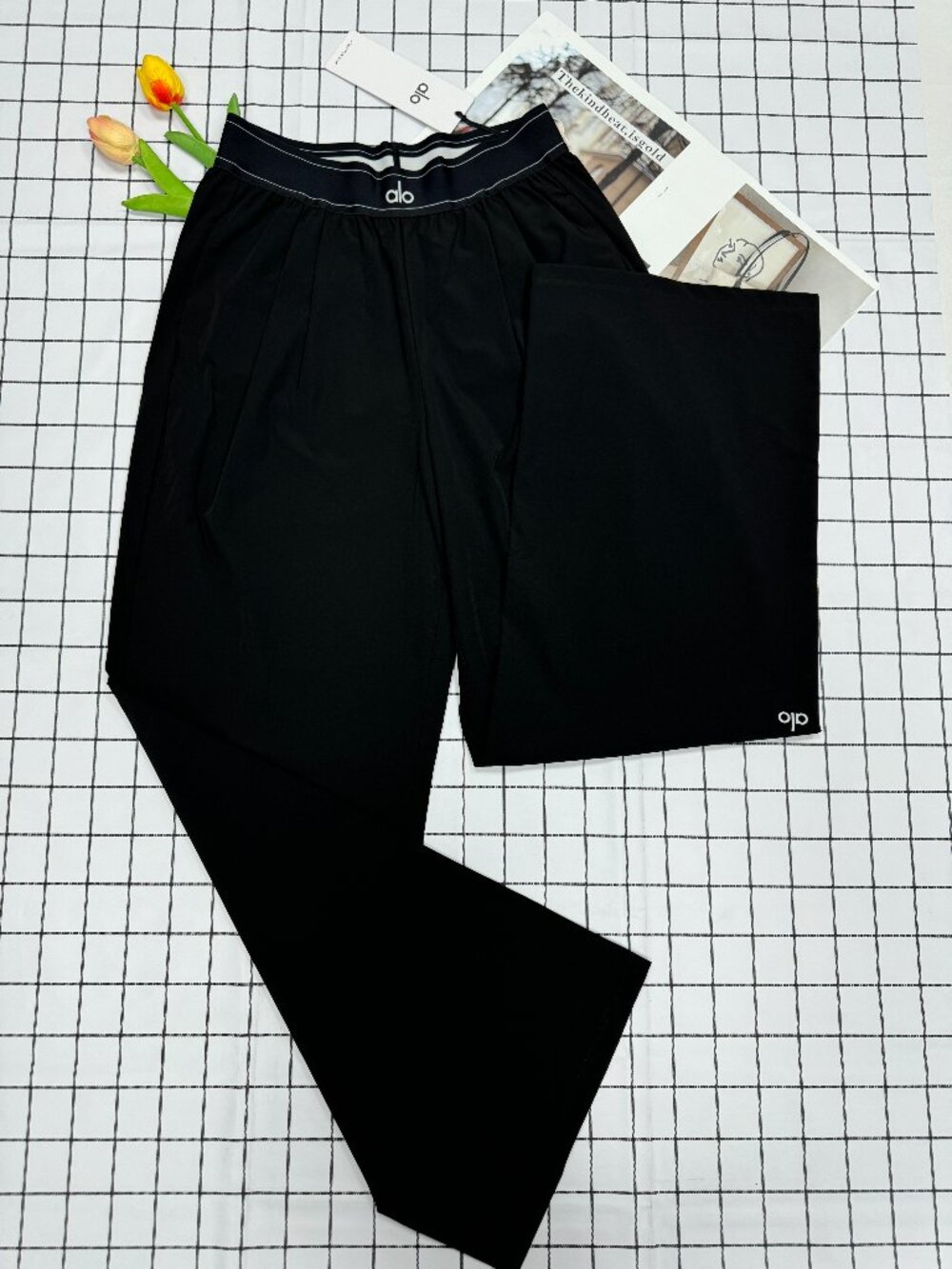 NWT Alo Yoga Suit Up Trouser Black Wide Leg Pants Regular 30" Inseam 😃 - Picture 2 of 8